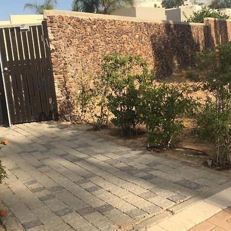 Rom Hatayelet Arad Exterior foto